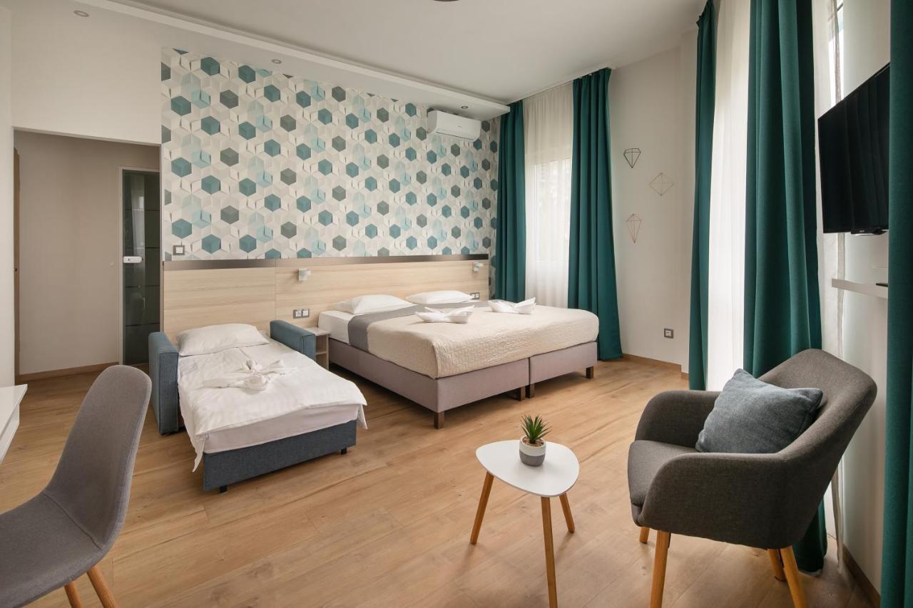 Kristaly Hotel Keszthely Exteriör bild