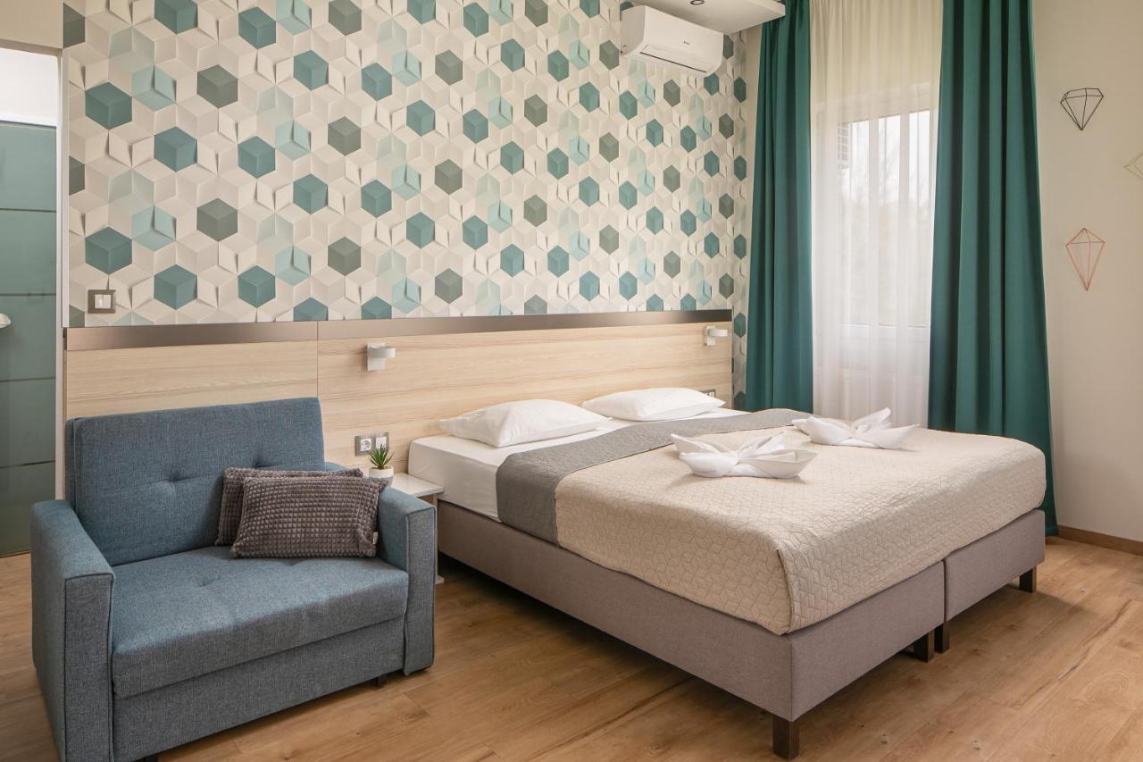 Kristaly Hotel Keszthely Exteriör bild