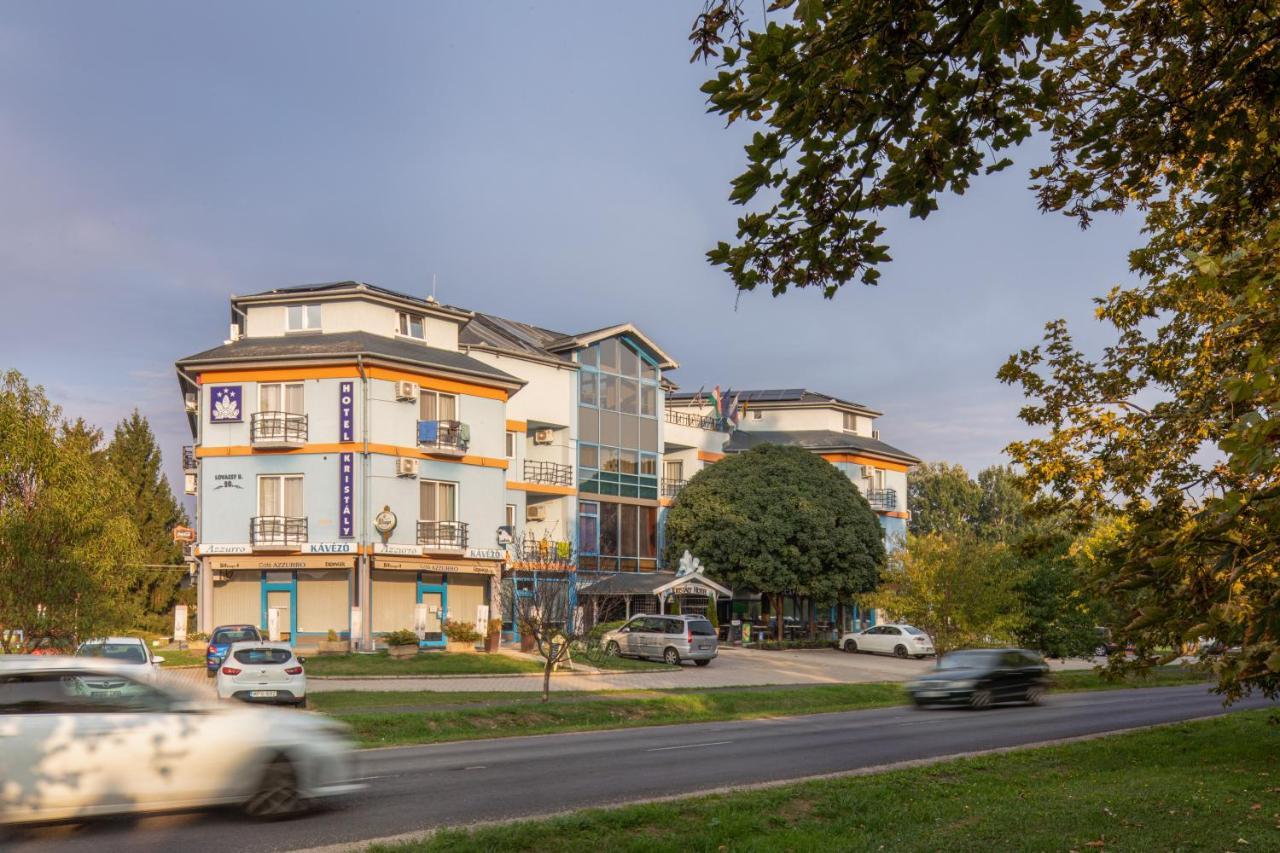 Kristaly Hotel Keszthely Exteriör bild